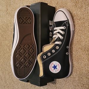 Black Converse Chuck Taylor All Star (Size 10.5 women or 8.5 men)